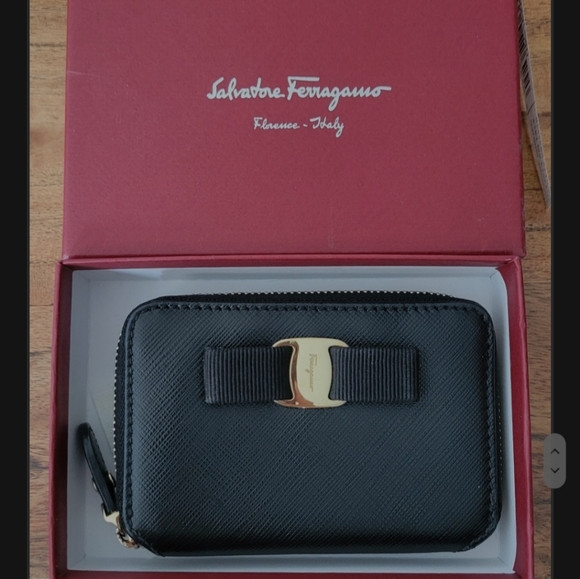 Salvatore Ferragamo Handbags - 🖤Ferragamo Coin purse